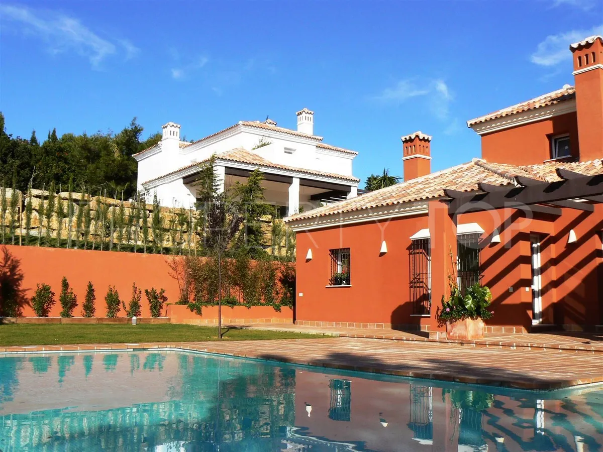 Comprar villa con 4 dormitorios en Sotogrande Alto
