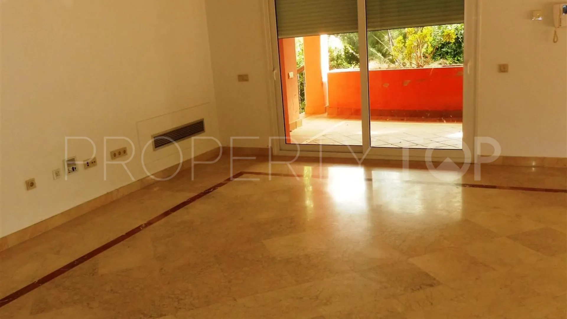 Comprar villa con 4 dormitorios en Sotogrande Alto