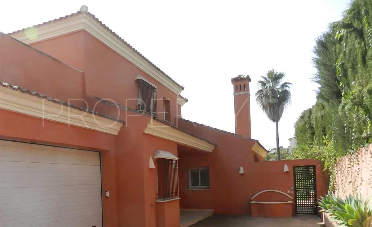 Comprar villa con 4 dormitorios en Sotogrande Alto