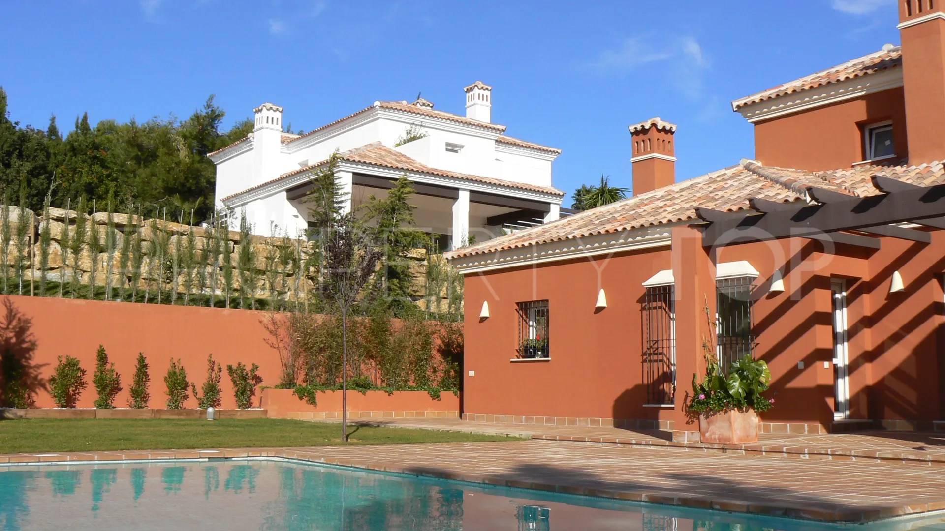 Comprar villa con 4 dormitorios en Sotogrande Alto