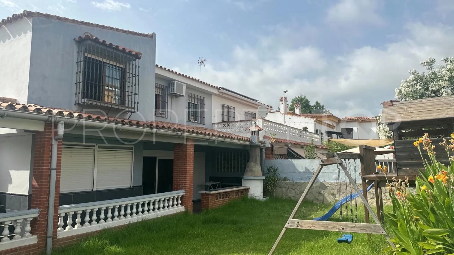 Town house for sale in Los Barrios
