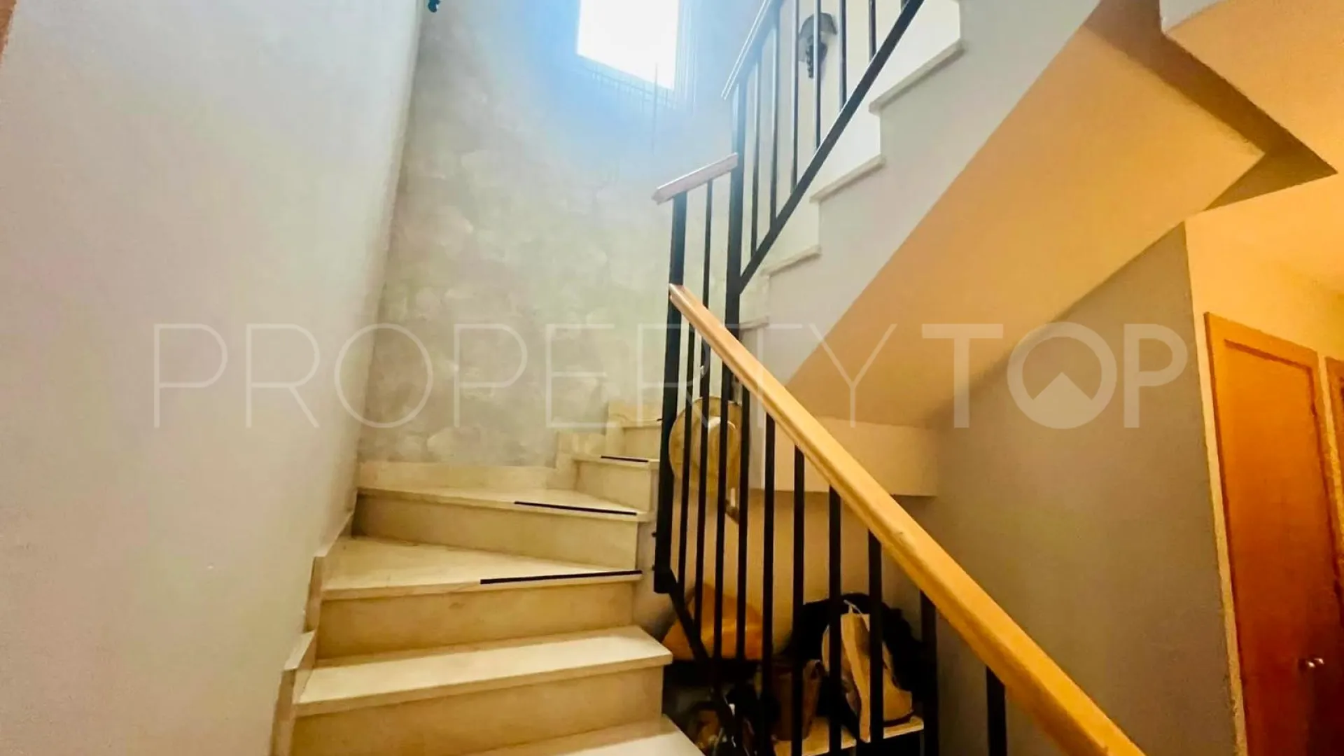 For sale town house in Pueblo Nuevo de Guadiaro