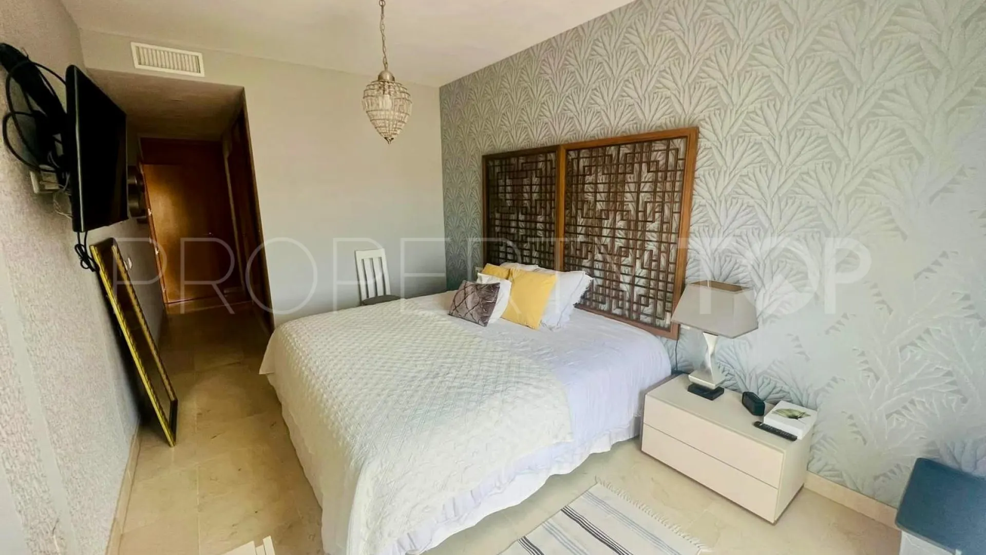 For sale town house in Pueblo Nuevo de Guadiaro