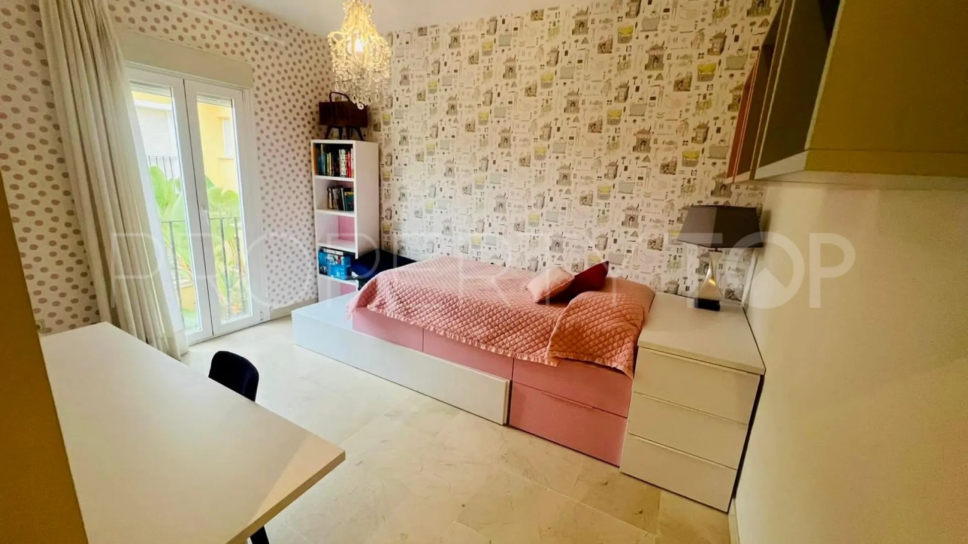 For sale town house in Pueblo Nuevo de Guadiaro