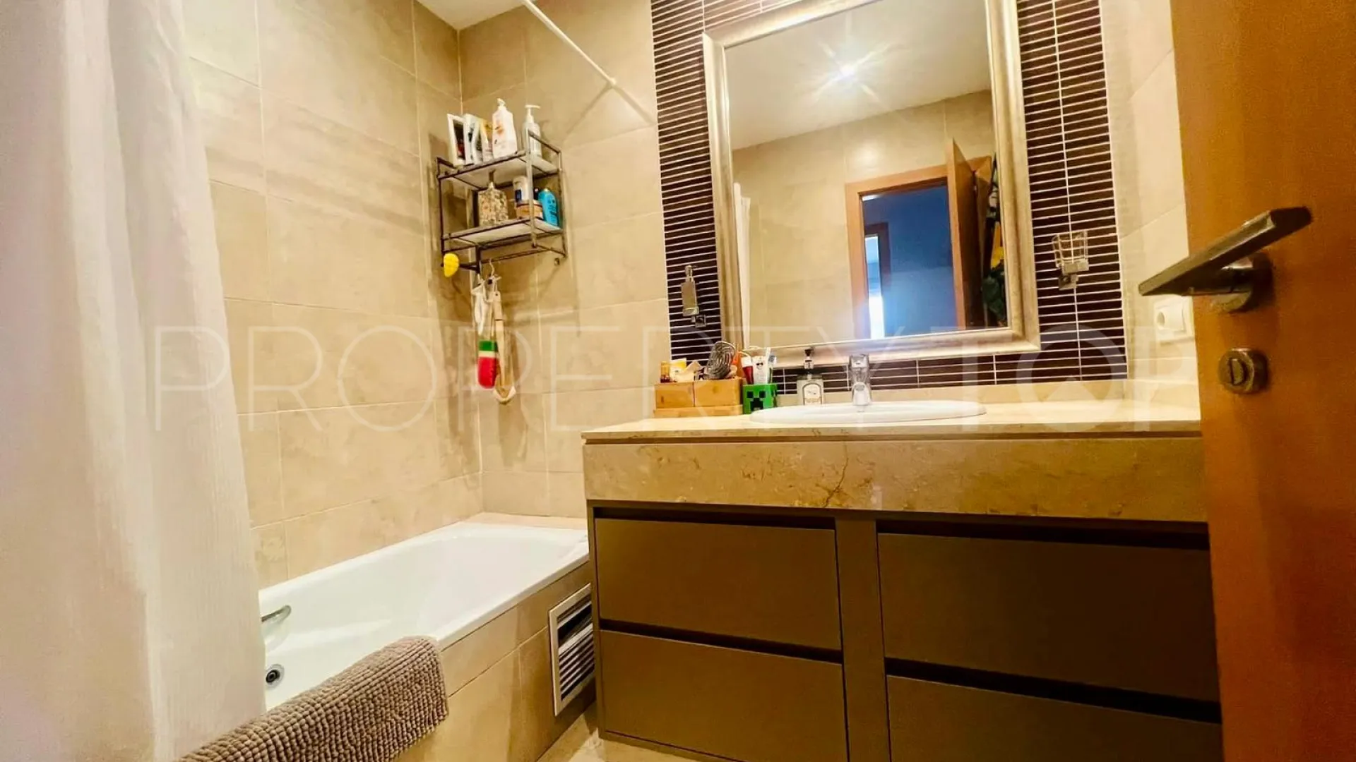 For sale town house in Pueblo Nuevo de Guadiaro