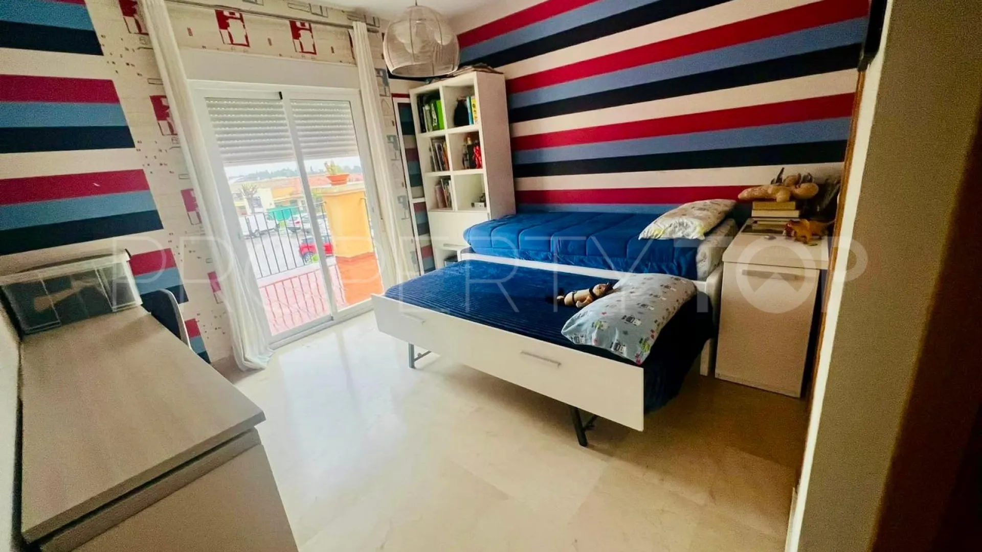 For sale town house in Pueblo Nuevo de Guadiaro