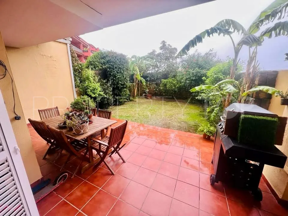 For sale town house in Pueblo Nuevo de Guadiaro