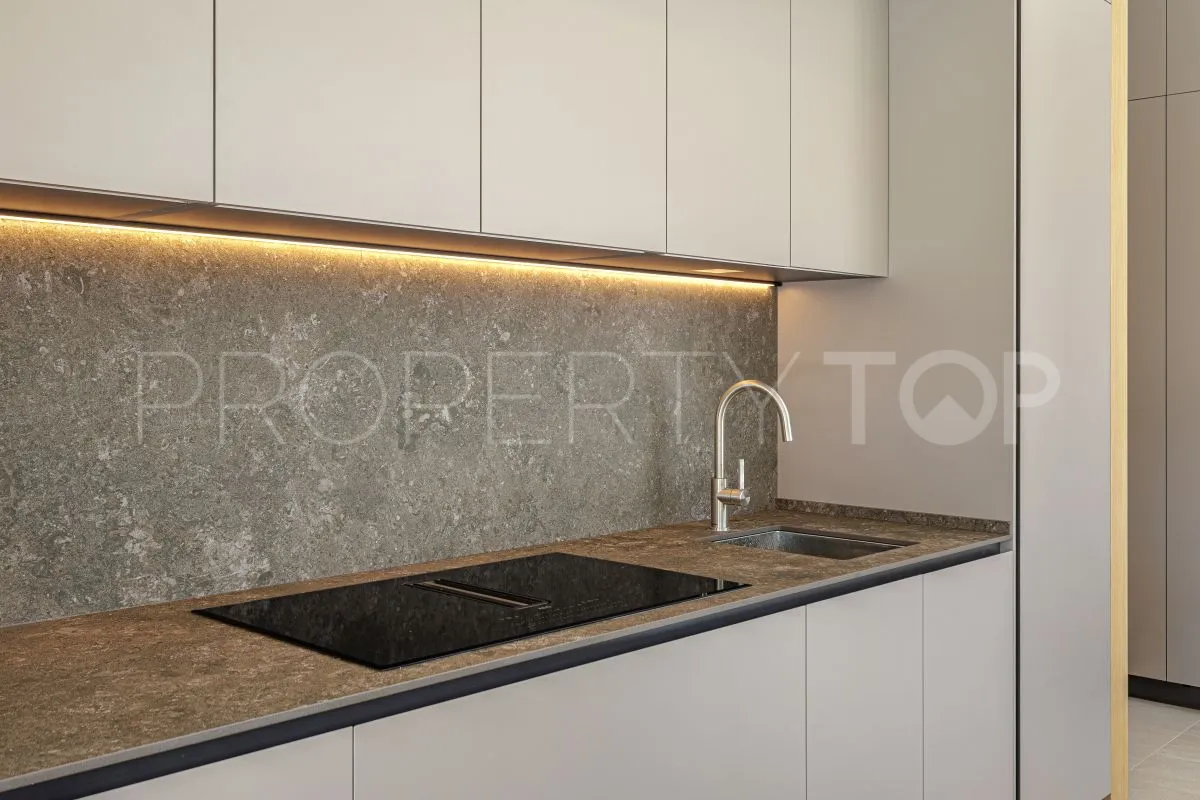 Zona F, villa de 4 dormitorios en venta