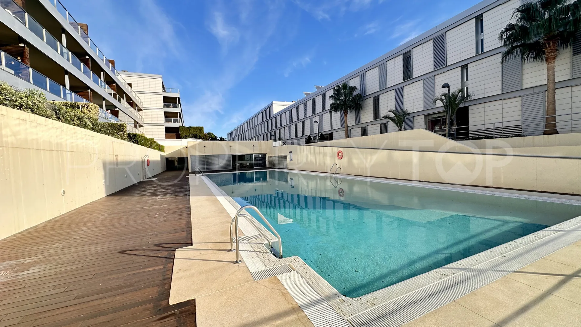 Se vende apartamento planta baja de 1 dormitorio en Chullera