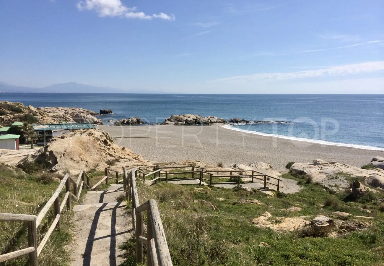 Se vende apartamento planta baja de 1 dormitorio en Chullera