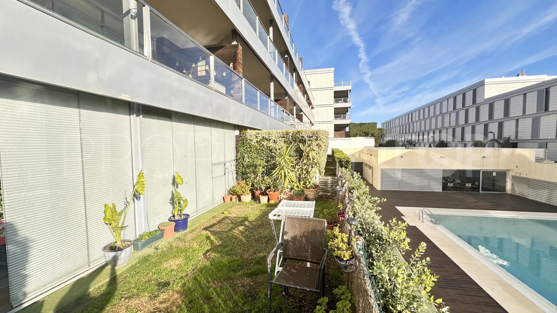 Se vende apartamento planta baja de 1 dormitorio en Chullera