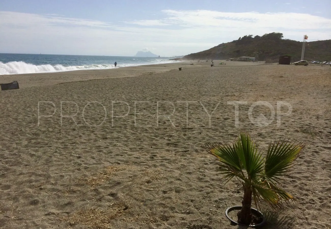 Se vende apartamento planta baja de 1 dormitorio en Chullera