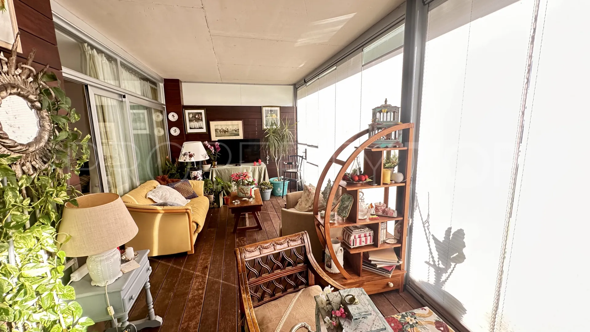 Se vende apartamento planta baja de 1 dormitorio en Chullera