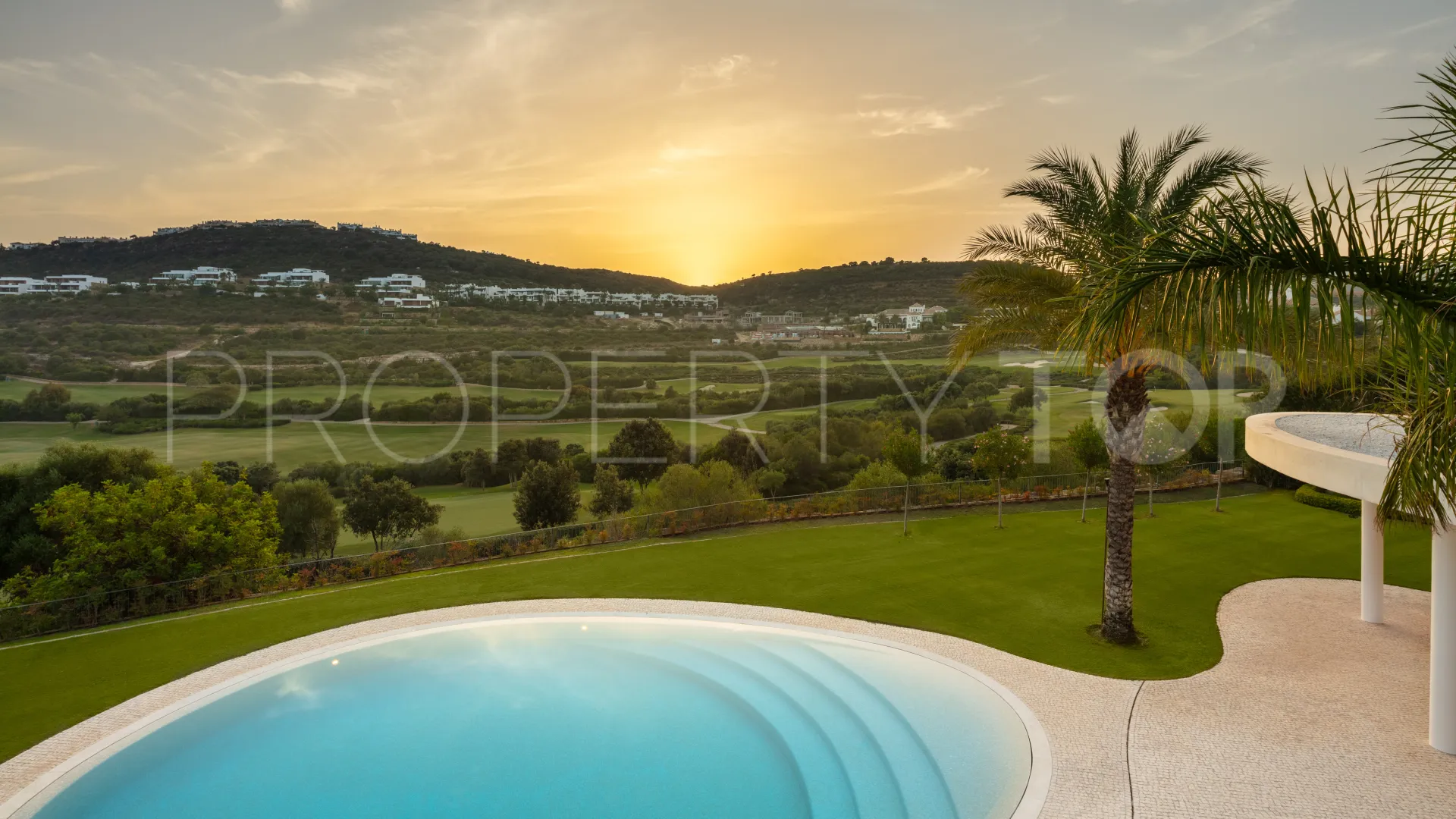 Villa en venta en Finca Cortesin con 4 dormitorios