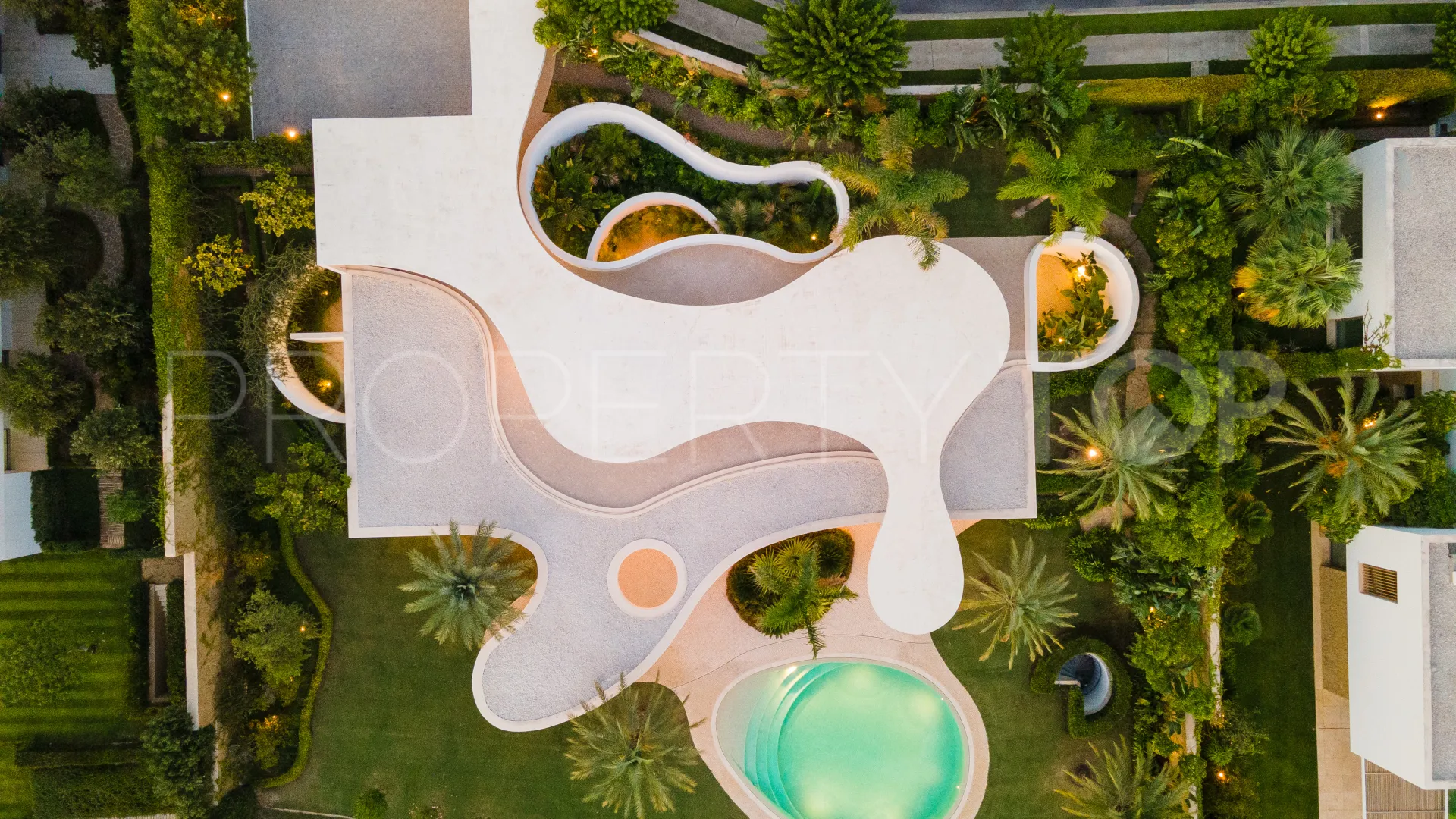 Villa en venta en Finca Cortesin con 4 dormitorios