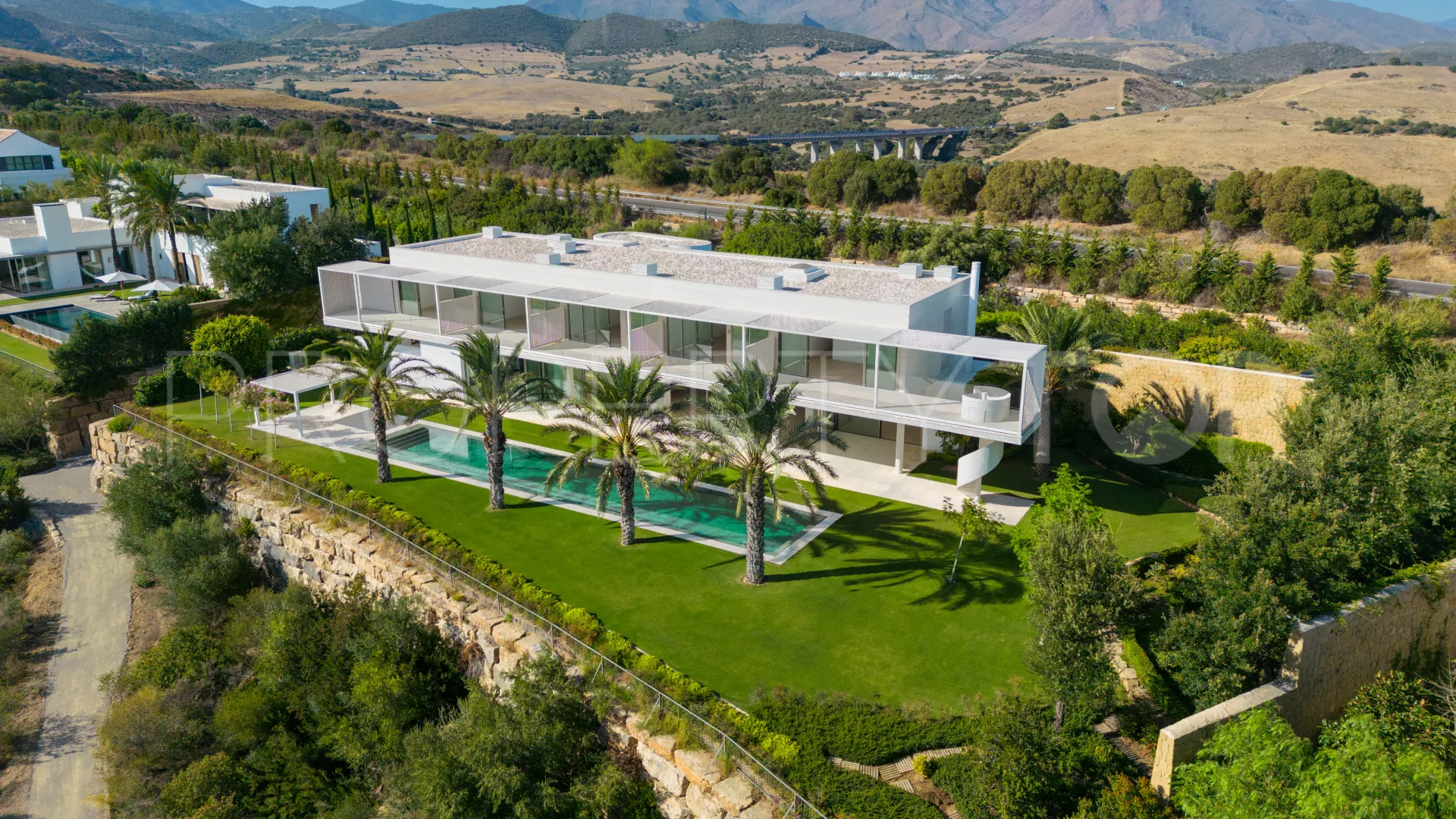 Finca Cortesin, villa de 5 dormitorios en venta