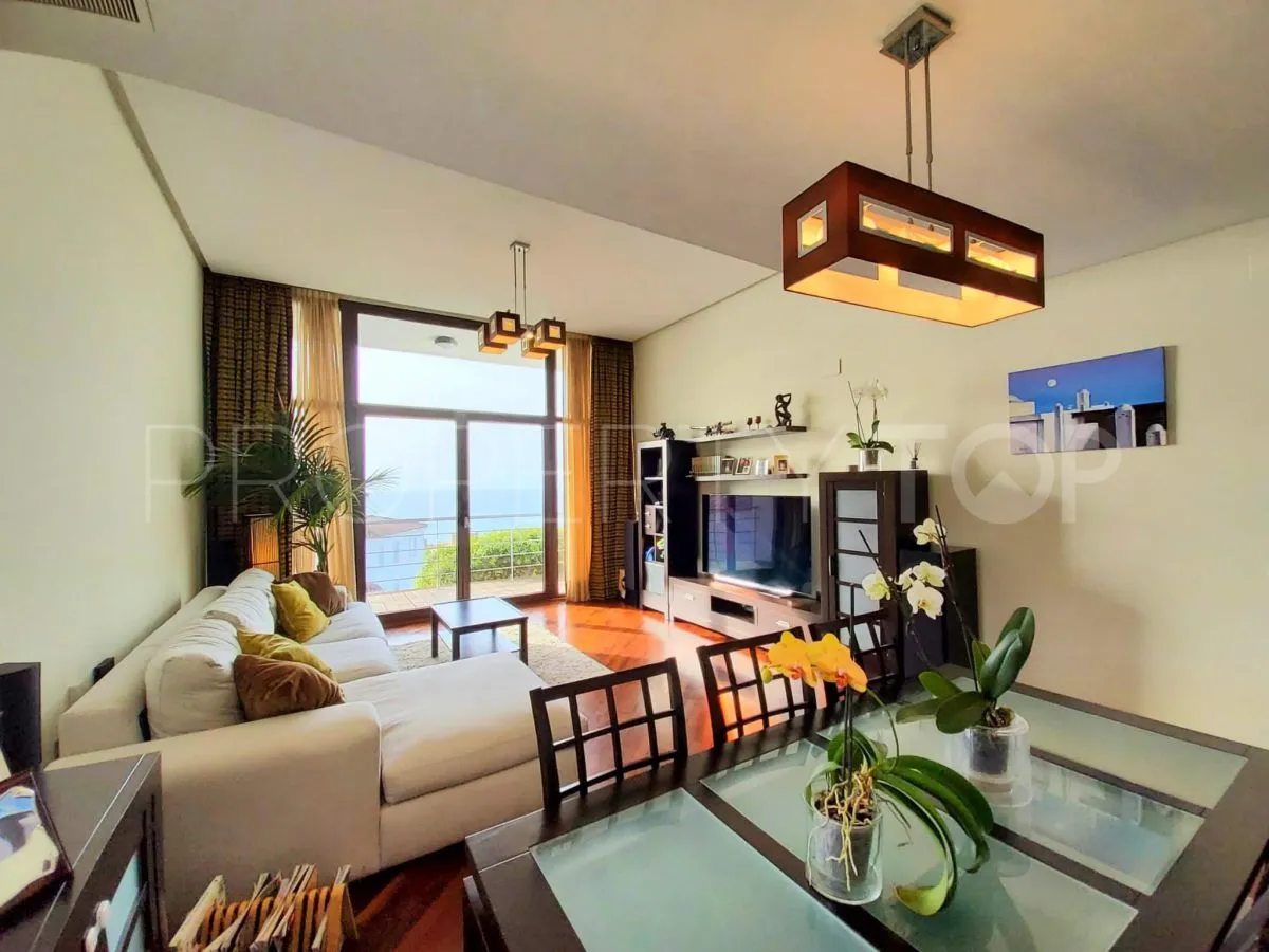 For sale villa with 5 bedrooms in Torreguadiaro