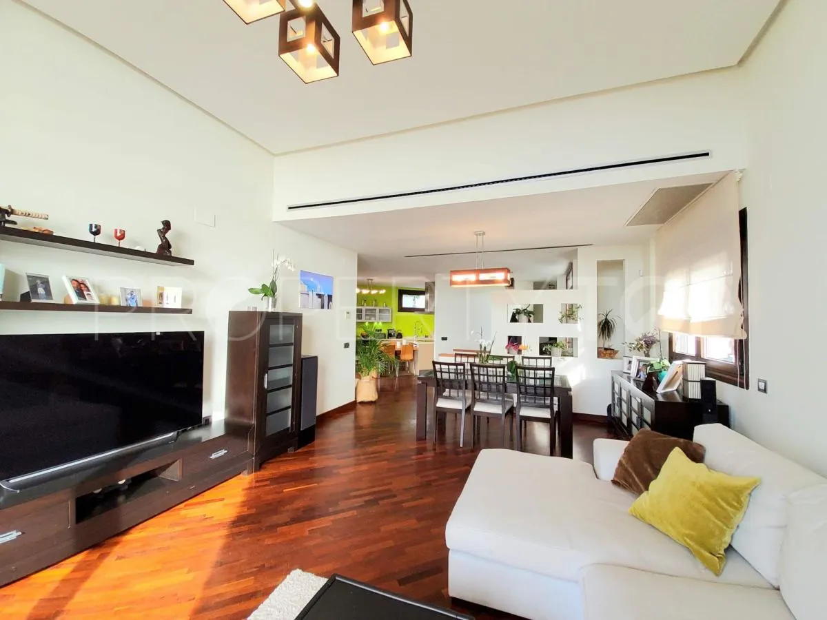 For sale villa with 5 bedrooms in Torreguadiaro