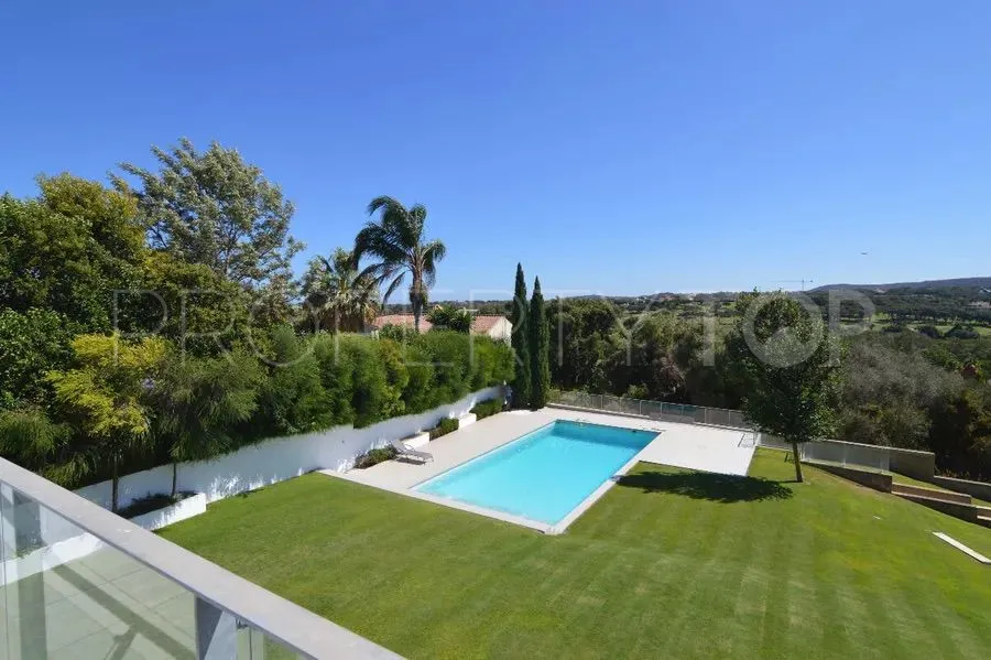 Comprar villa con 5 dormitorios en Sotogrande Alto