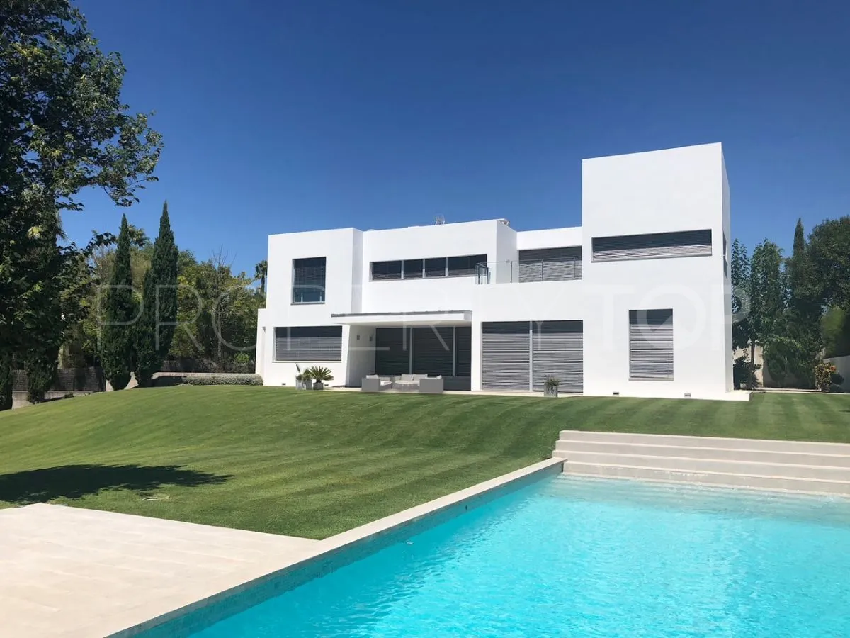 Comprar villa con 5 dormitorios en Sotogrande Alto