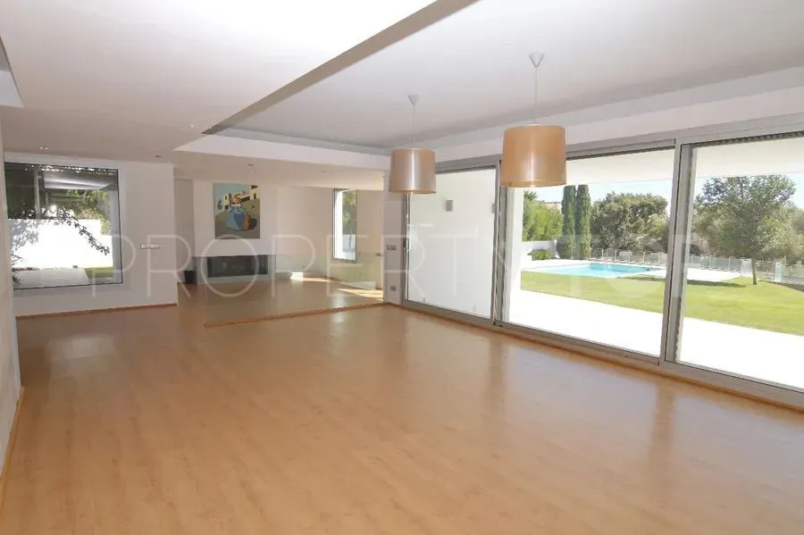 Comprar villa con 5 dormitorios en Sotogrande Alto