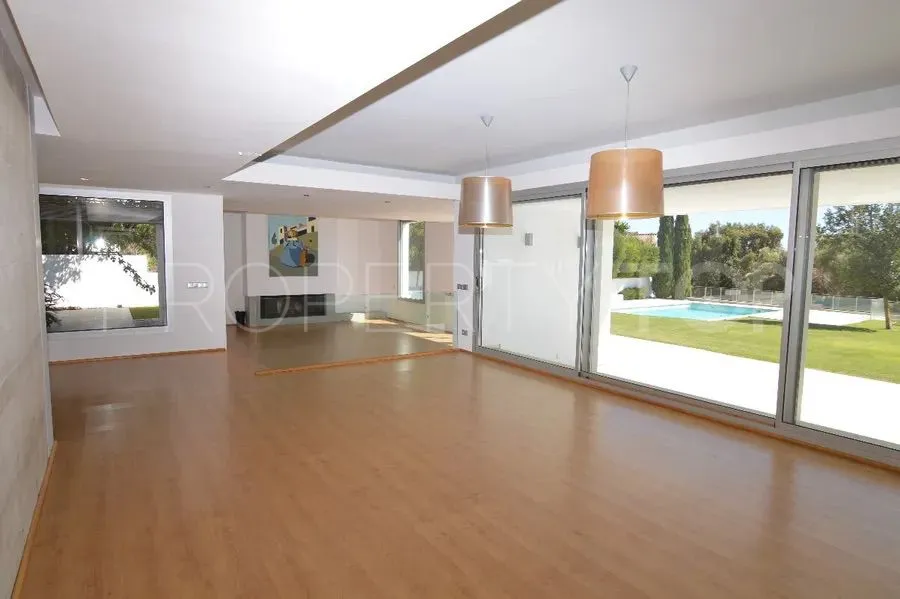 Comprar villa con 5 dormitorios en Sotogrande Alto