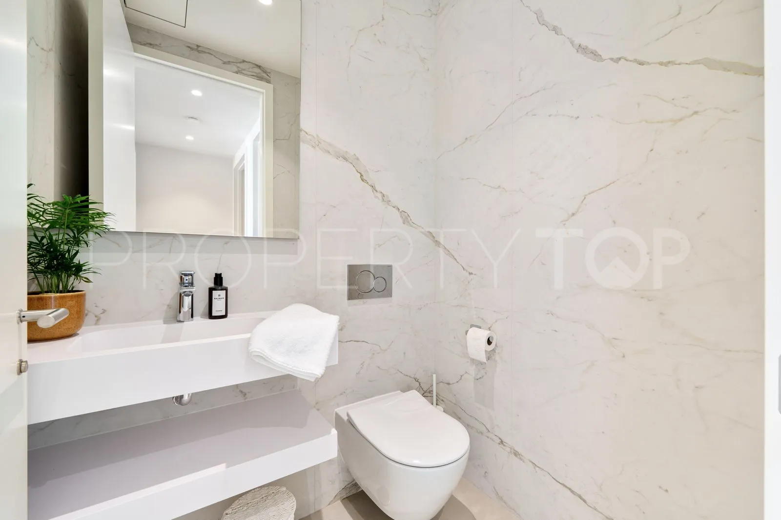 Duplex en venta con 4 dormitorios en Golden Mile