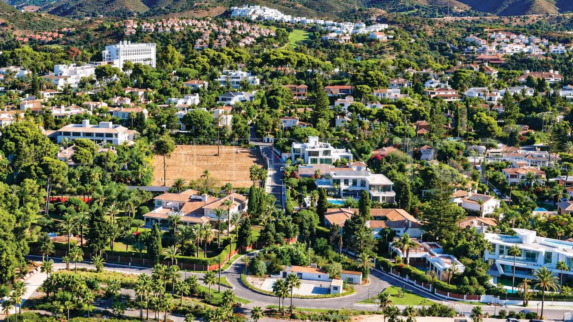 Parcela en venta en Los Monteros