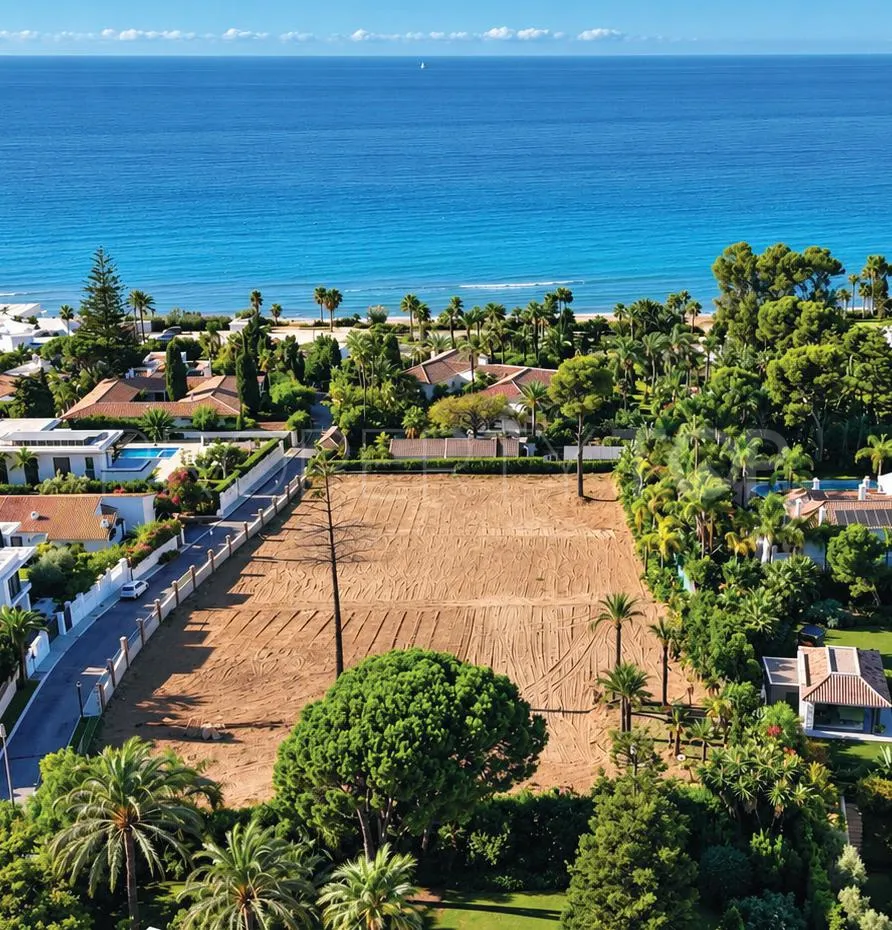 Parcela en venta en Los Monteros