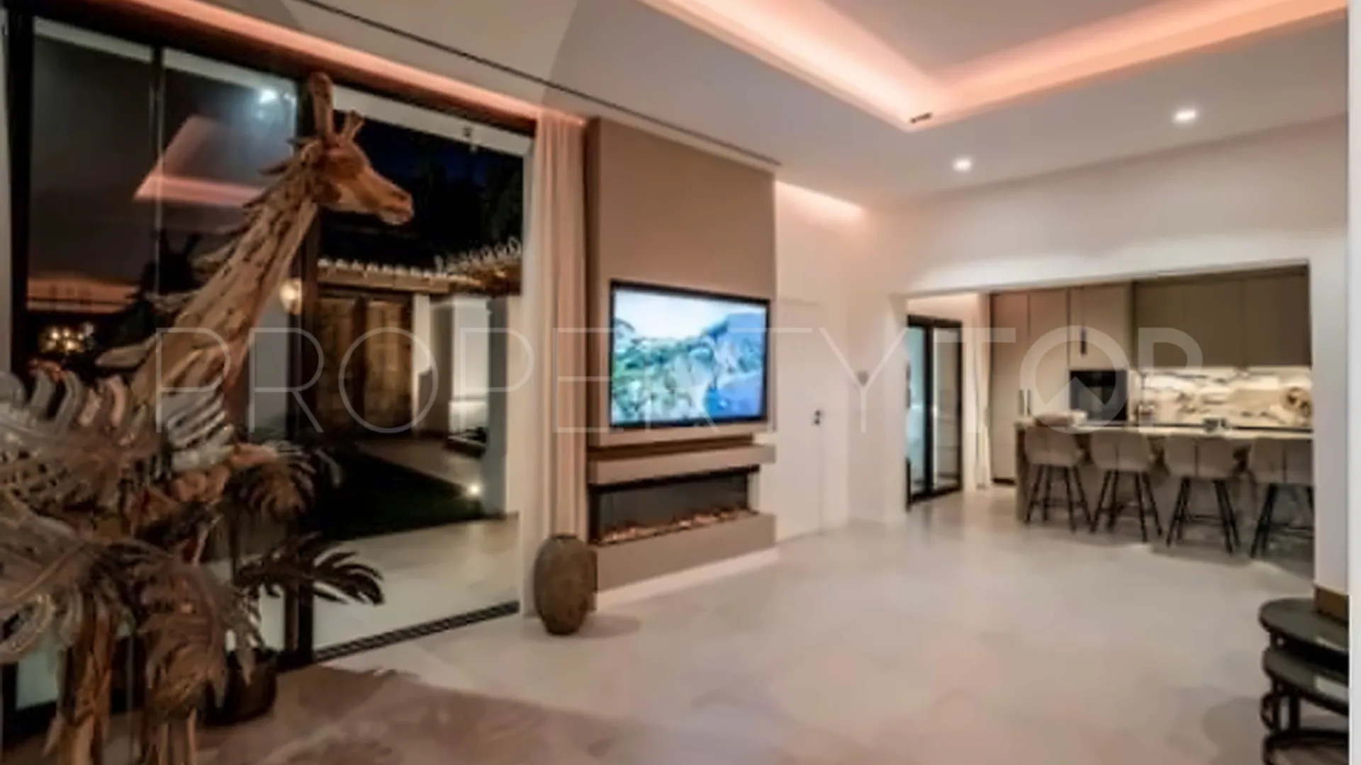 6 bedrooms villa for sale in Nagüeles
