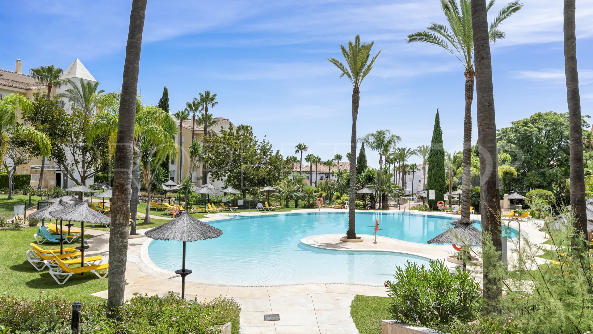 For sale Las Brisas ground floor apartment