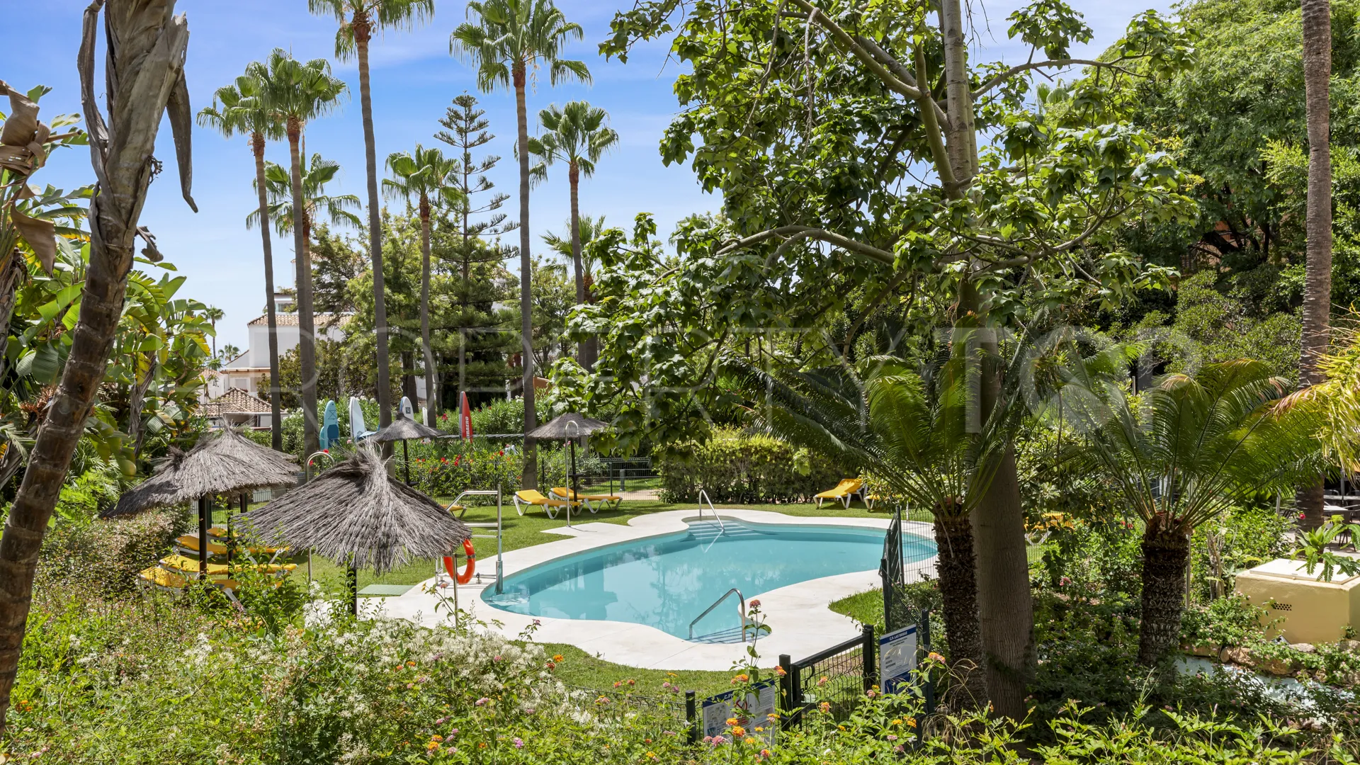 For sale Las Brisas ground floor apartment