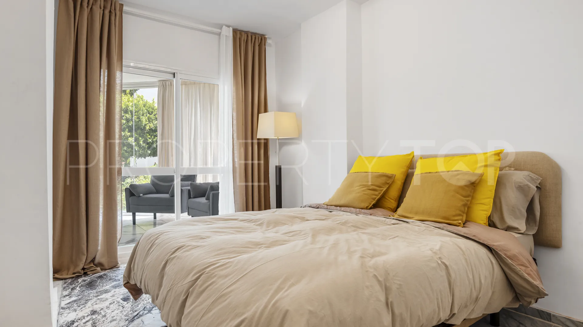 For sale Las Brisas ground floor apartment