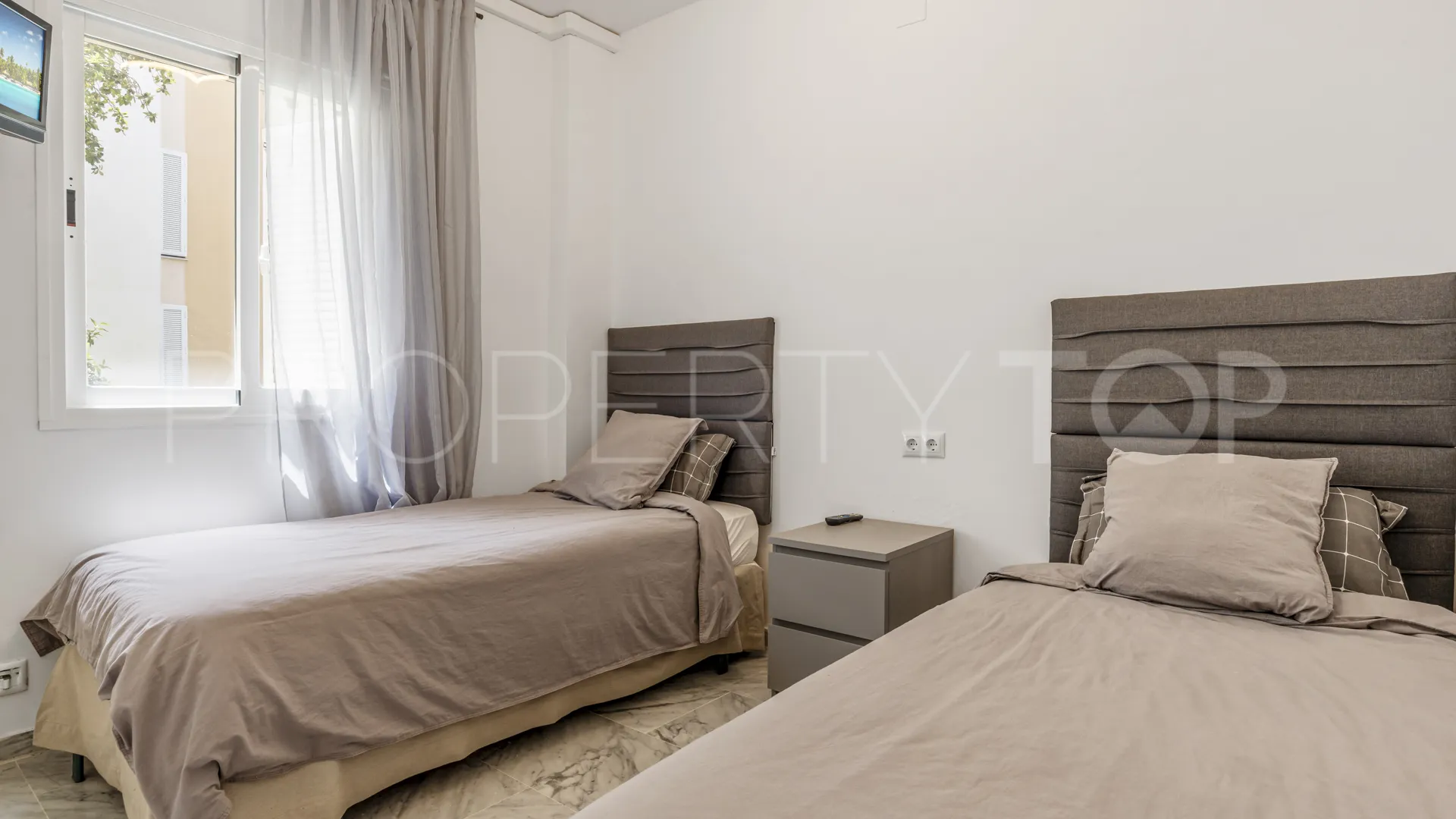 For sale Las Brisas ground floor apartment