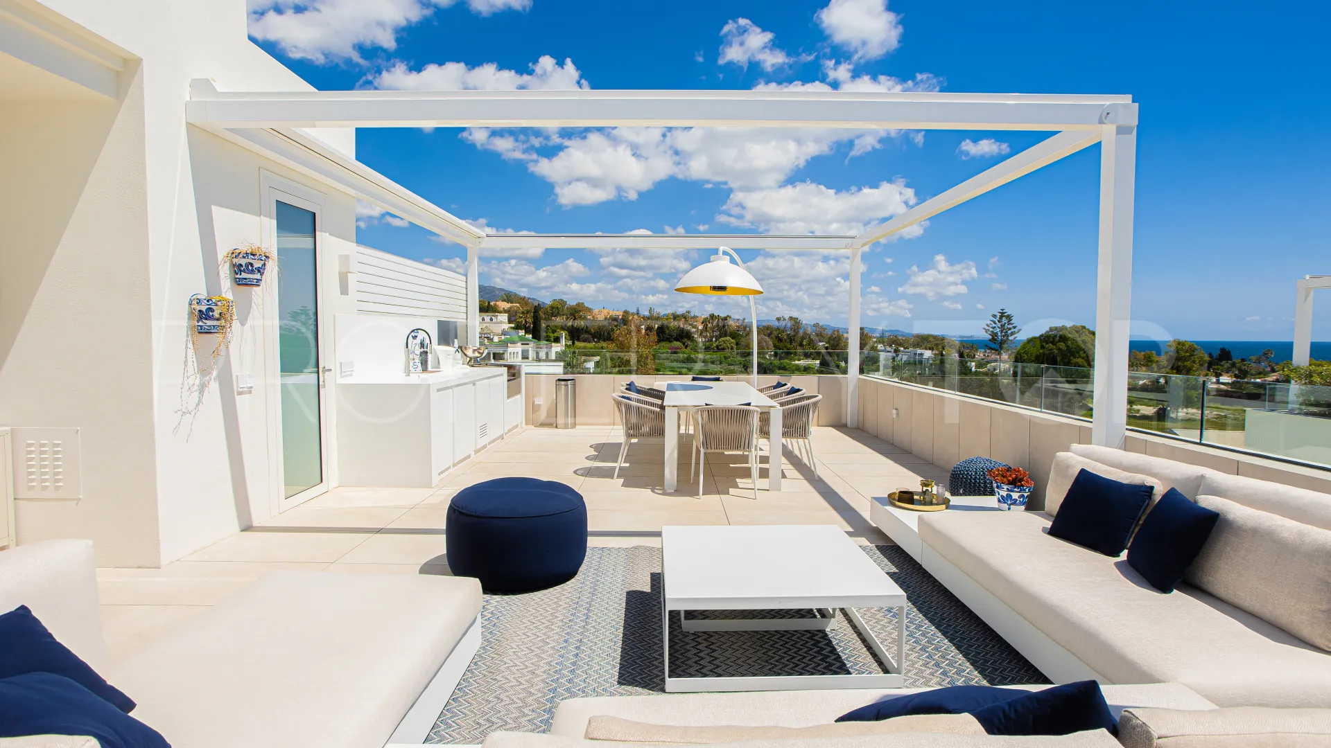 Penthouse with 3 bedrooms for sale in Benalús