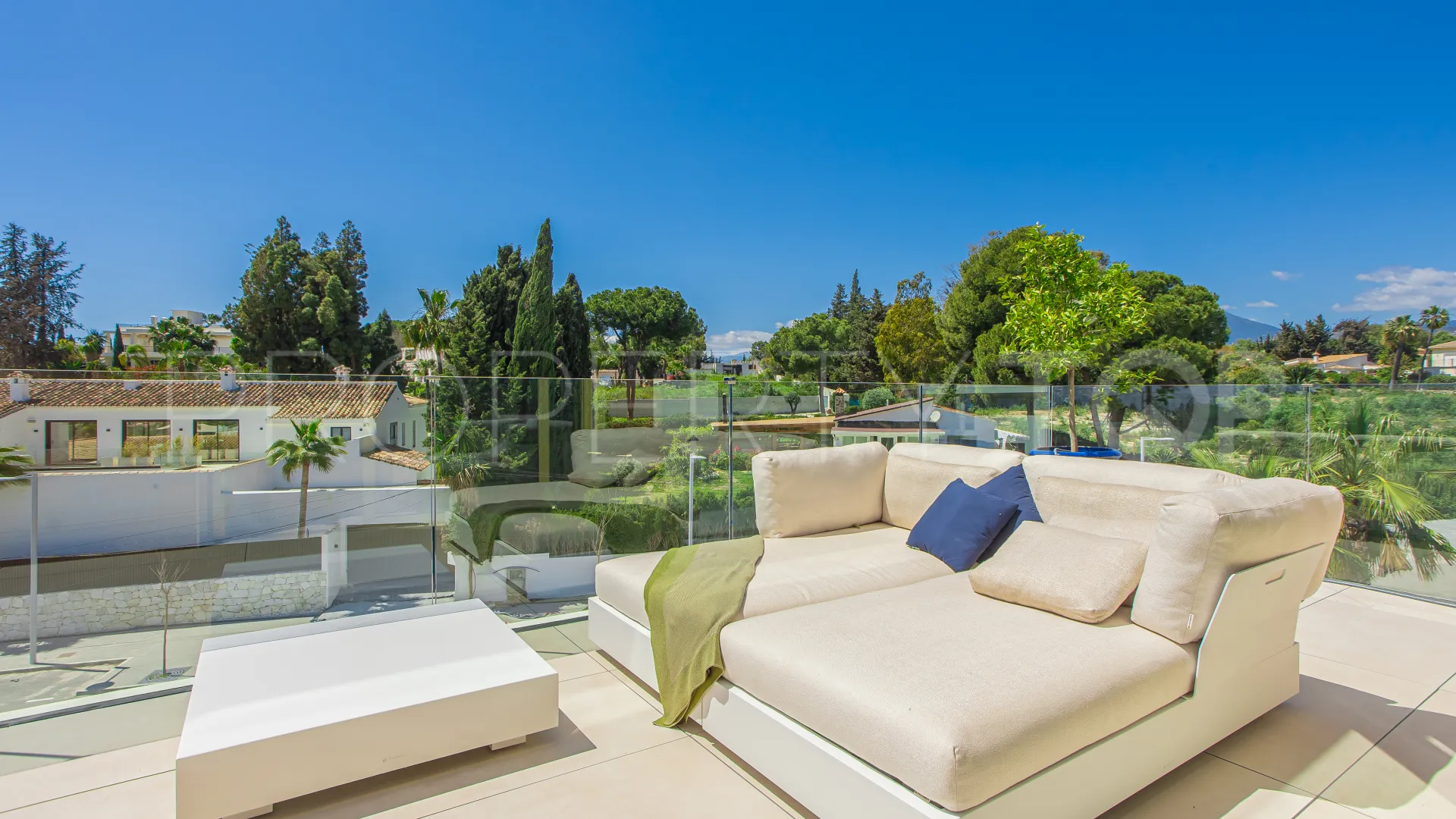Penthouse with 3 bedrooms for sale in Benalús