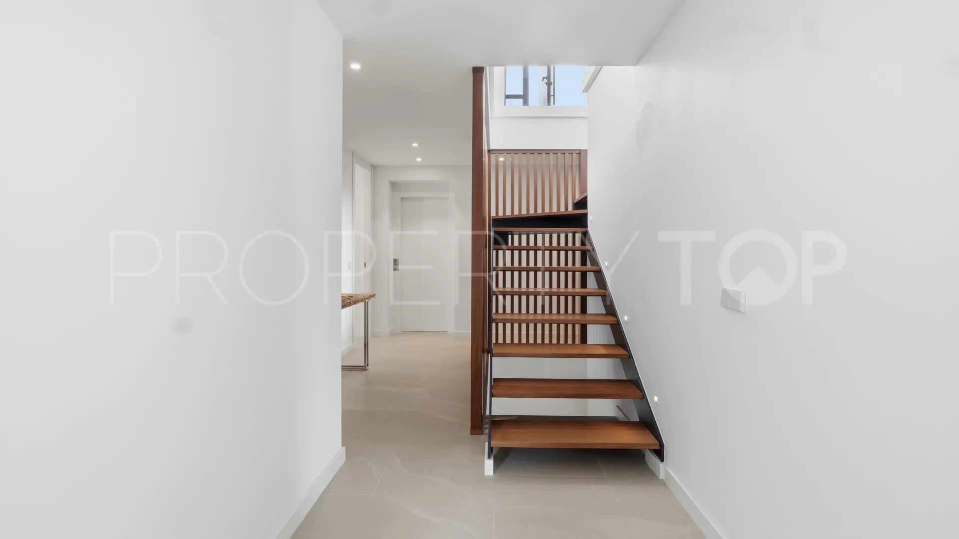 For sale villa in El Rosario with 5 bedrooms