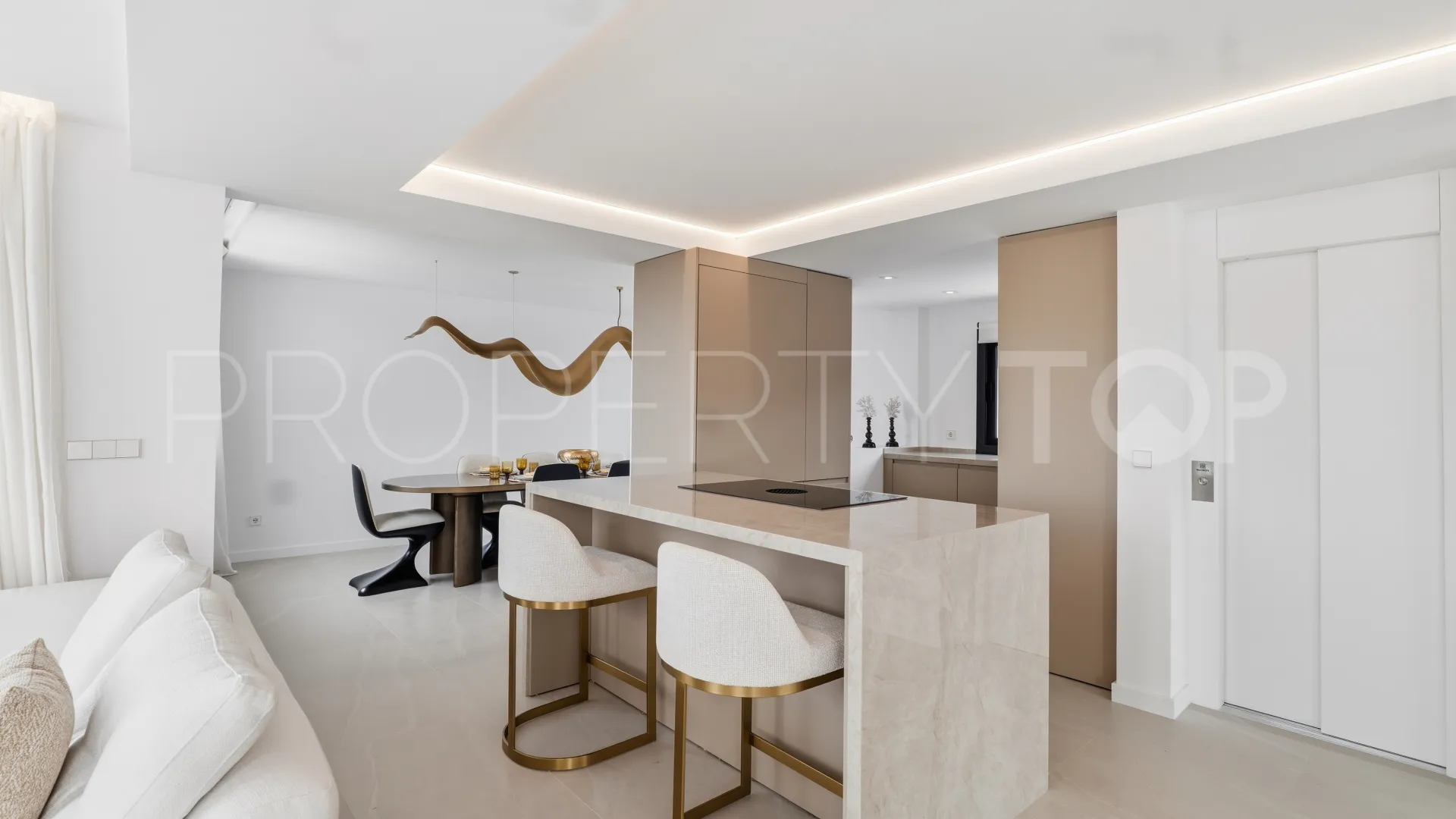 For sale villa in El Rosario with 5 bedrooms