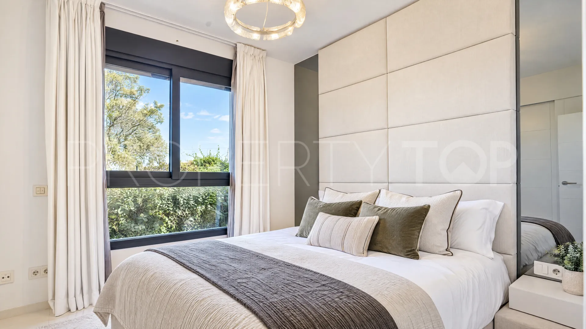 For sale ground floor apartment in Atalaya
