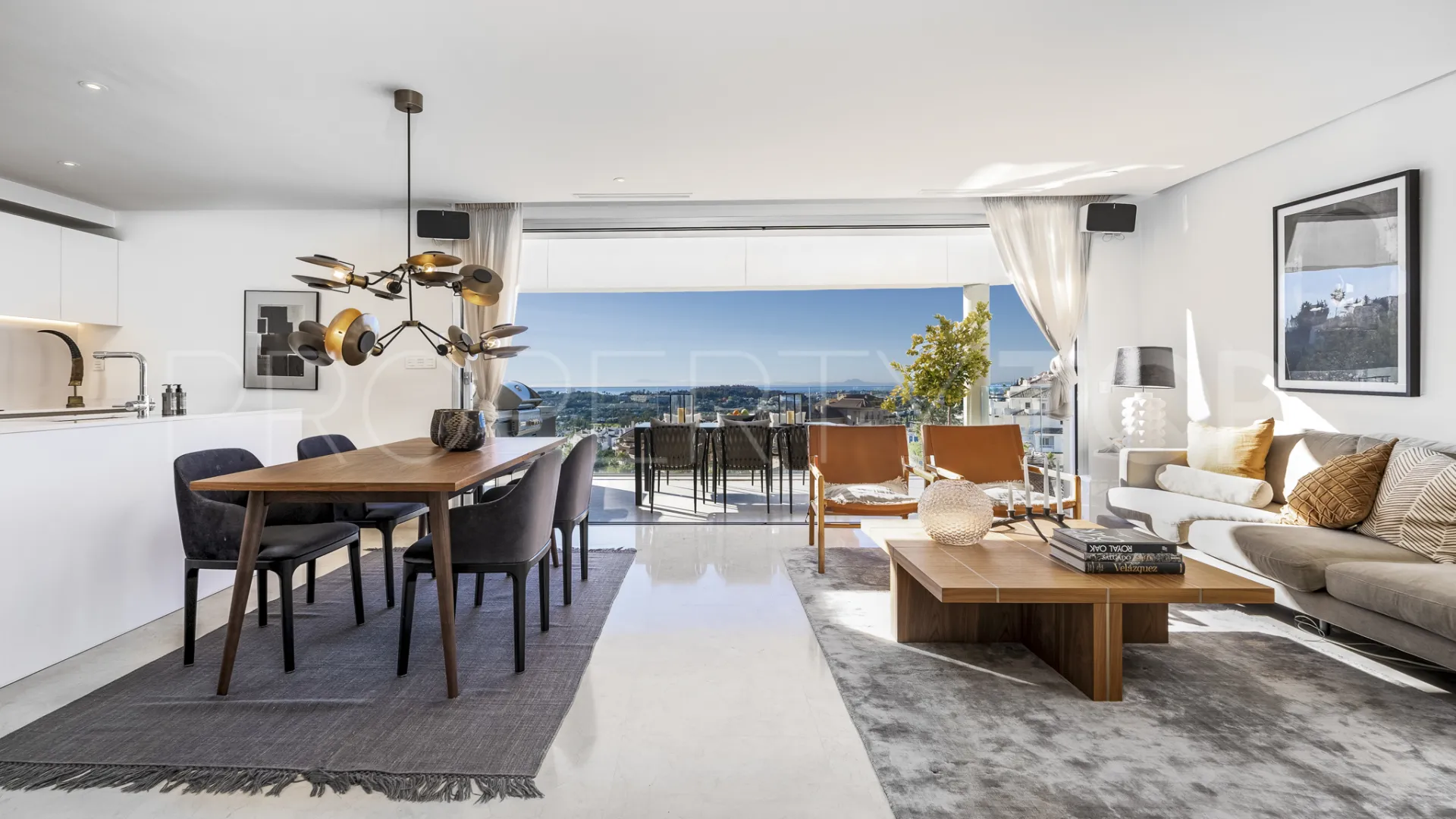 Atico duplex con 3 dormitorios en venta en La Morelia de Marbella