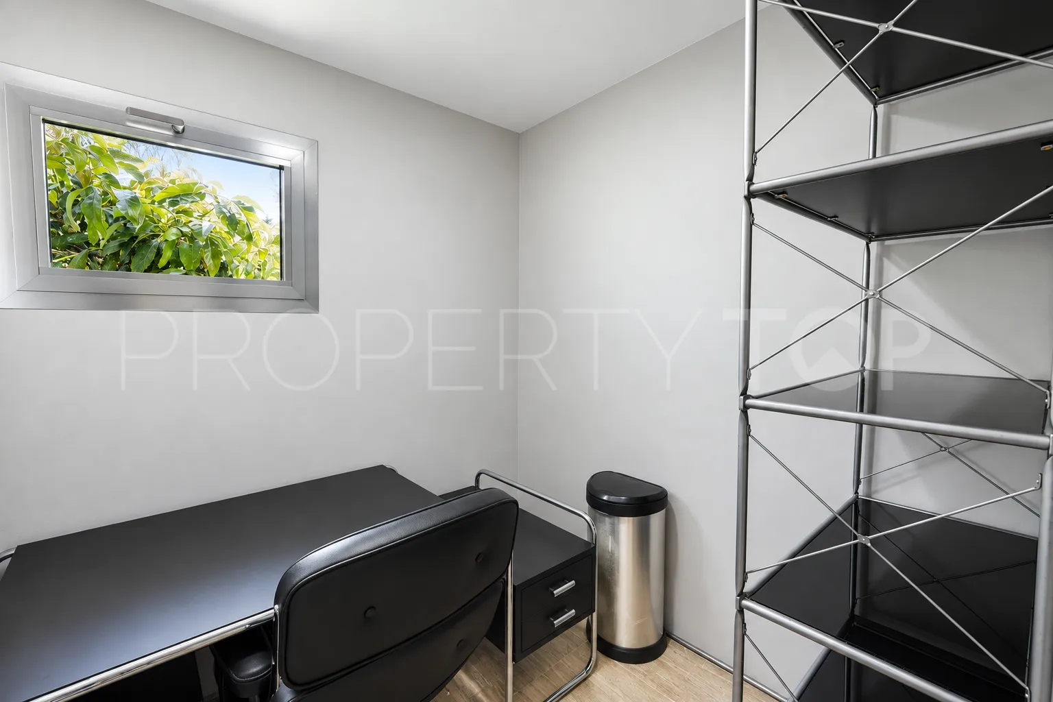 4 bedrooms Nueva Andalucia villa for sale