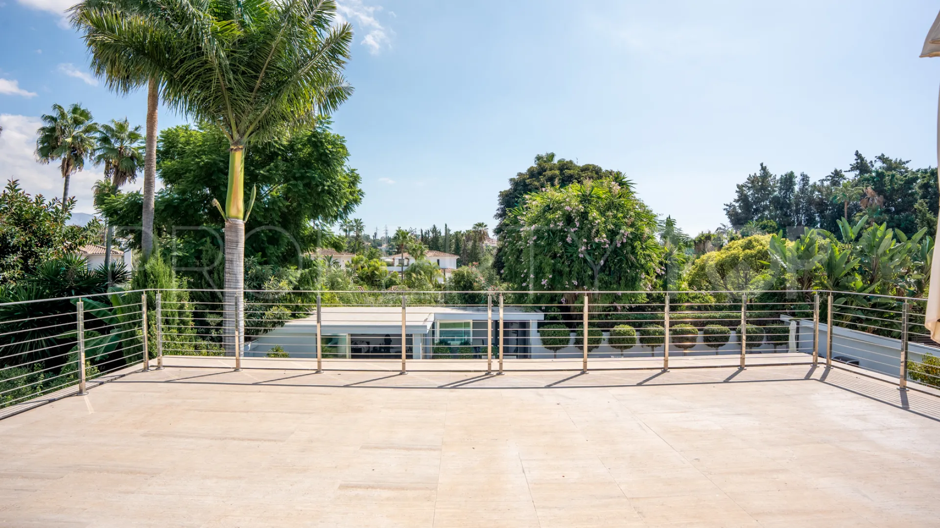 4 bedrooms Nueva Andalucia villa for sale