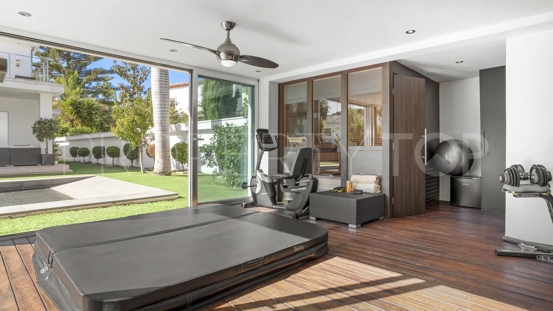 Nueva Andalucia, villa en venta