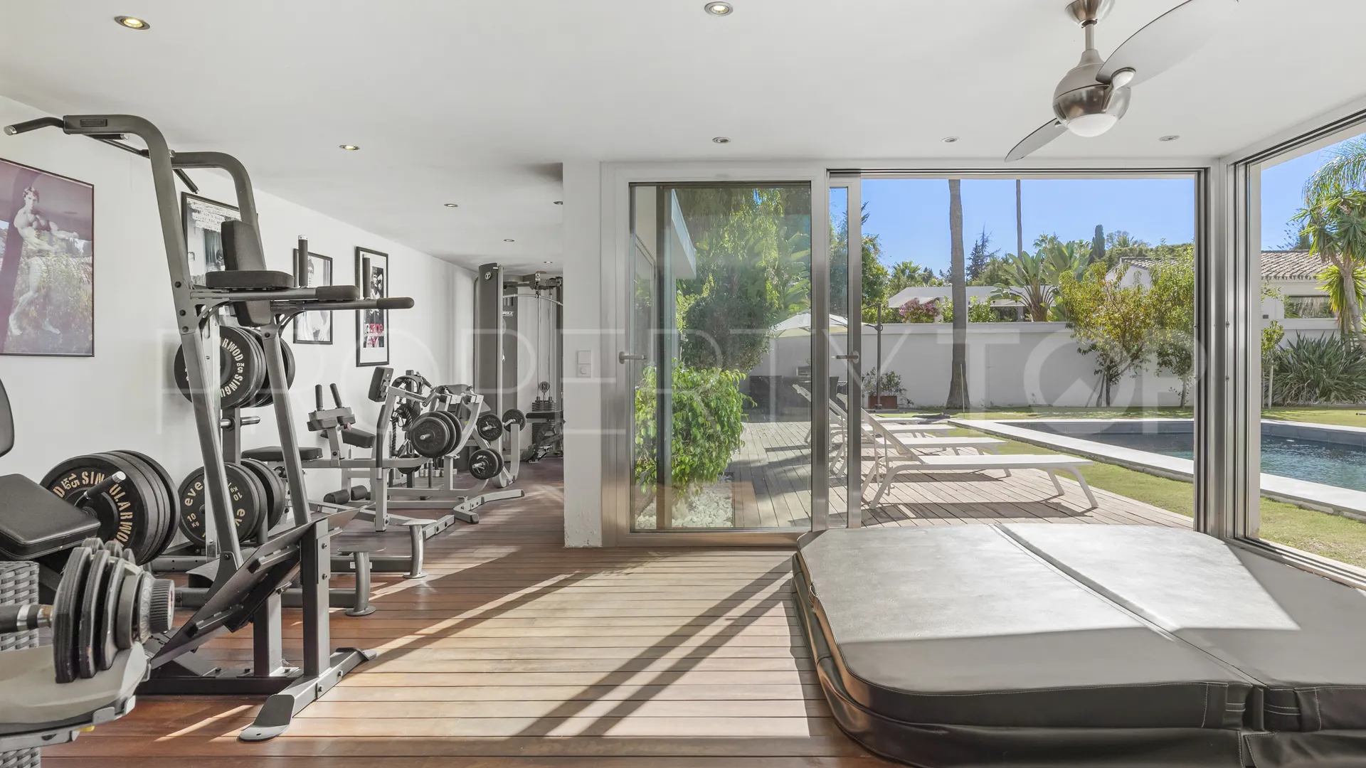 Nueva Andalucia, villa en venta