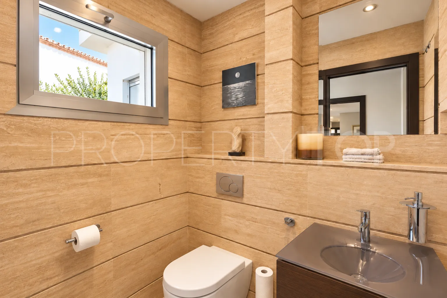 4 bedrooms Nueva Andalucia villa for sale