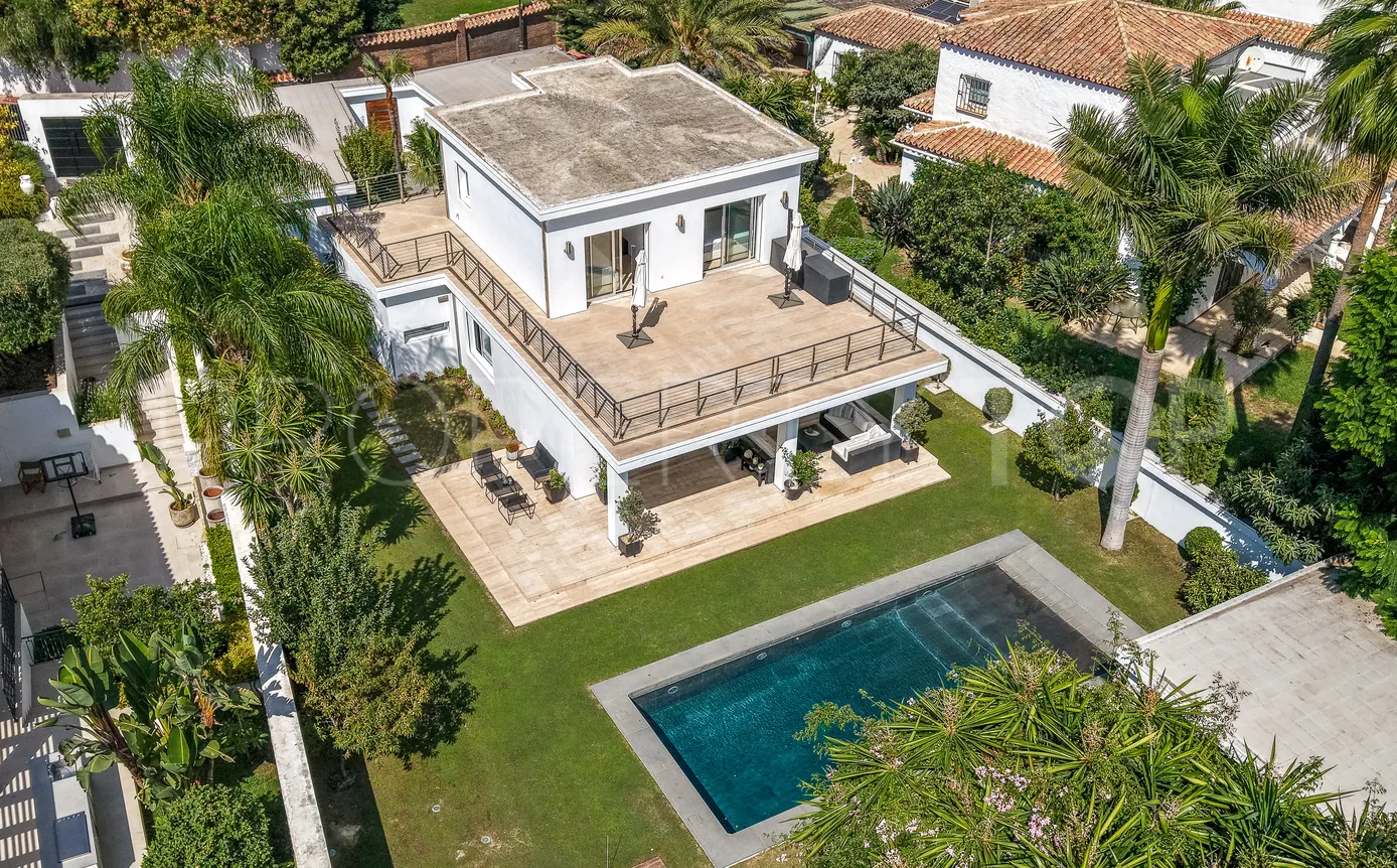 4 bedrooms Nueva Andalucia villa for sale