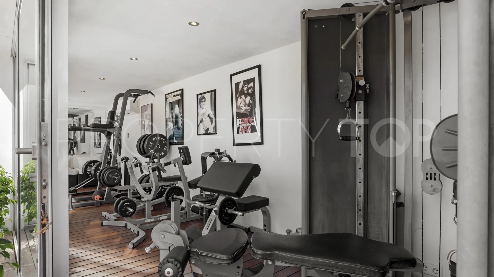 Nueva Andalucia, villa en venta