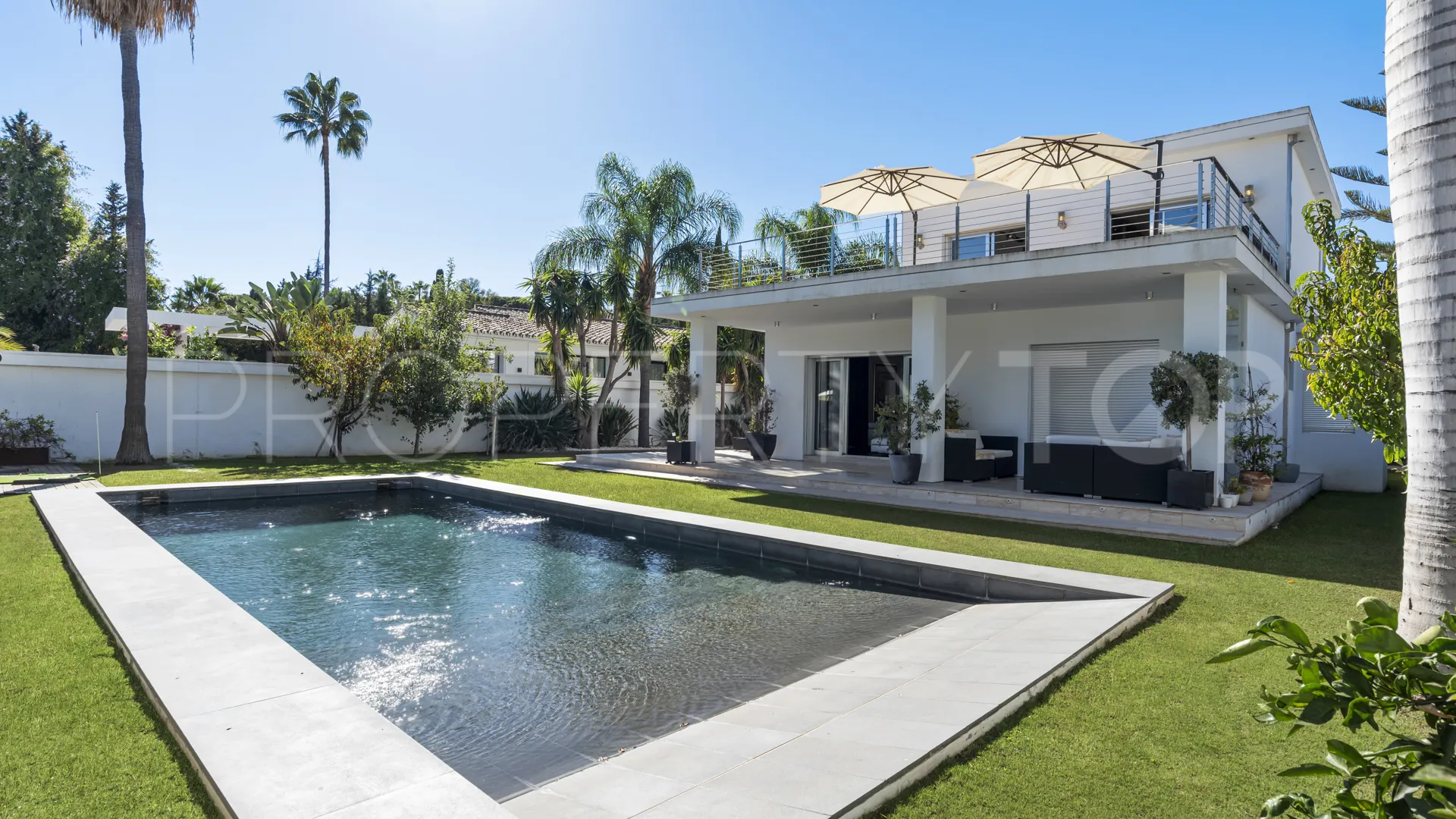 Nueva Andalucia, villa en venta