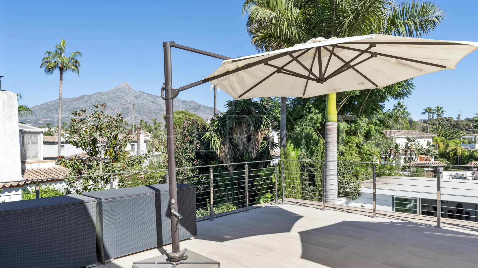 Nueva Andalucia, villa en venta