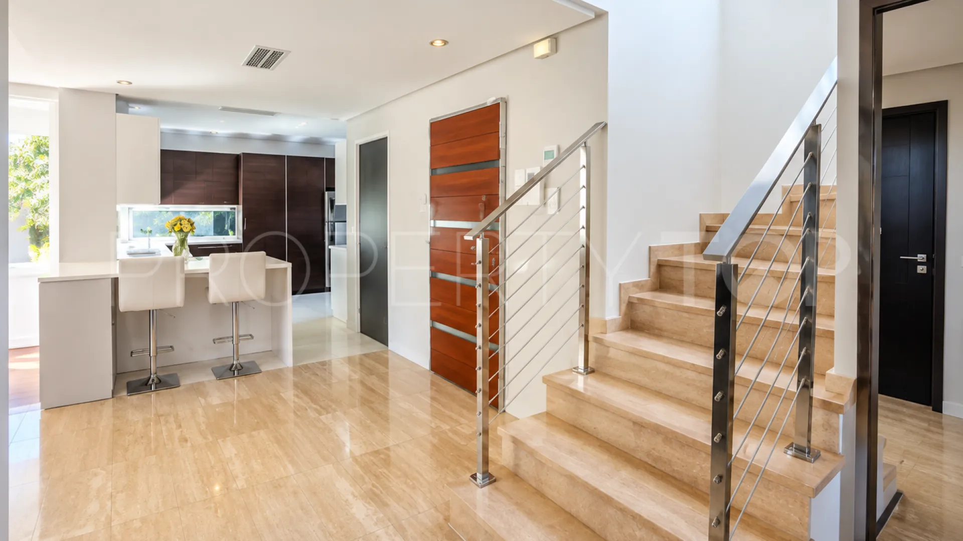 4 bedrooms Nueva Andalucia villa for sale